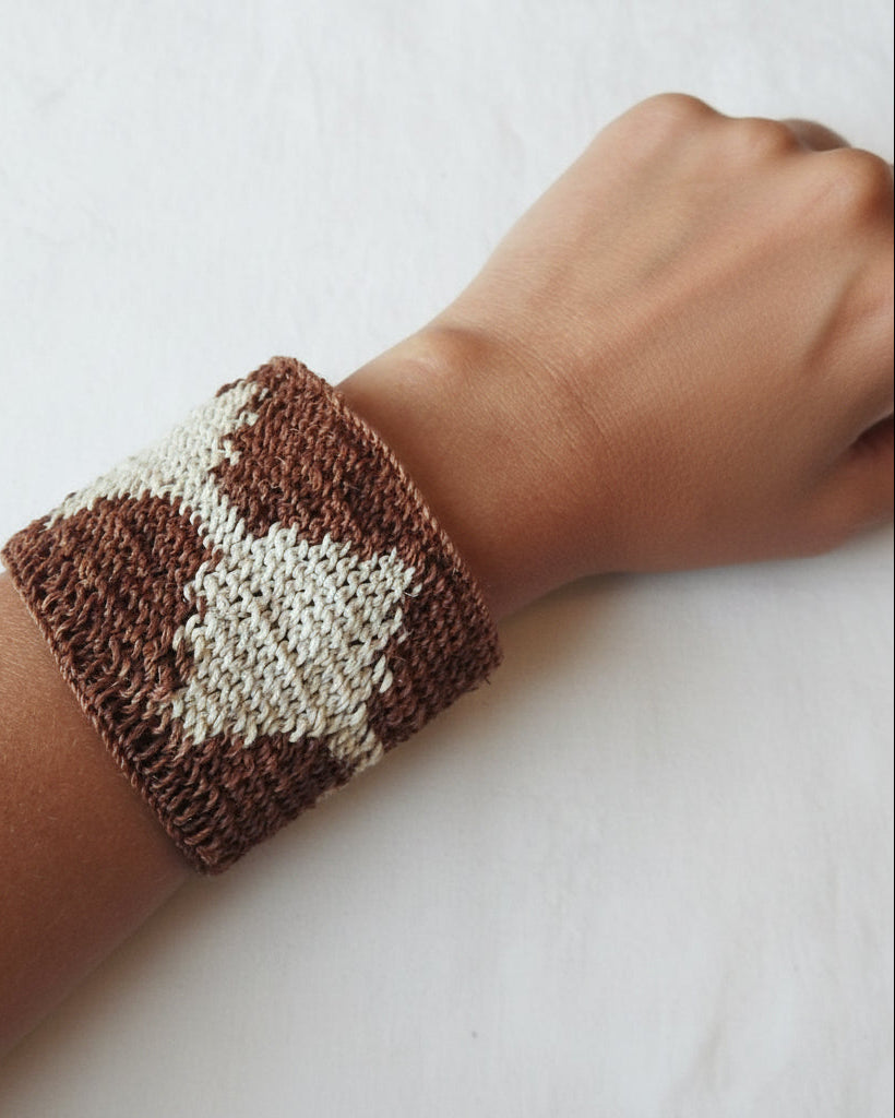 Handmade Chaguar Fiber Bracelet  & Silver Nickel | White Eyes