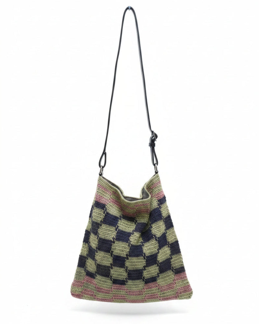 Handmade Chaguar Fiber Purse | Pink Princess