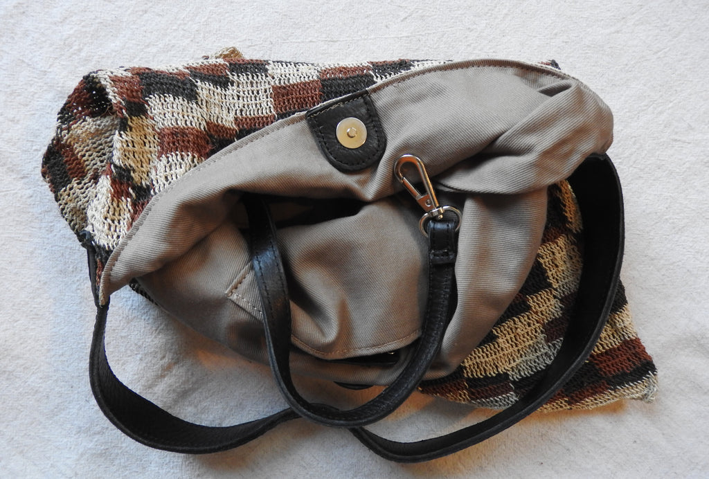 Handmade Chaguar Fiber Shoulder Purse | Geometric Bricks