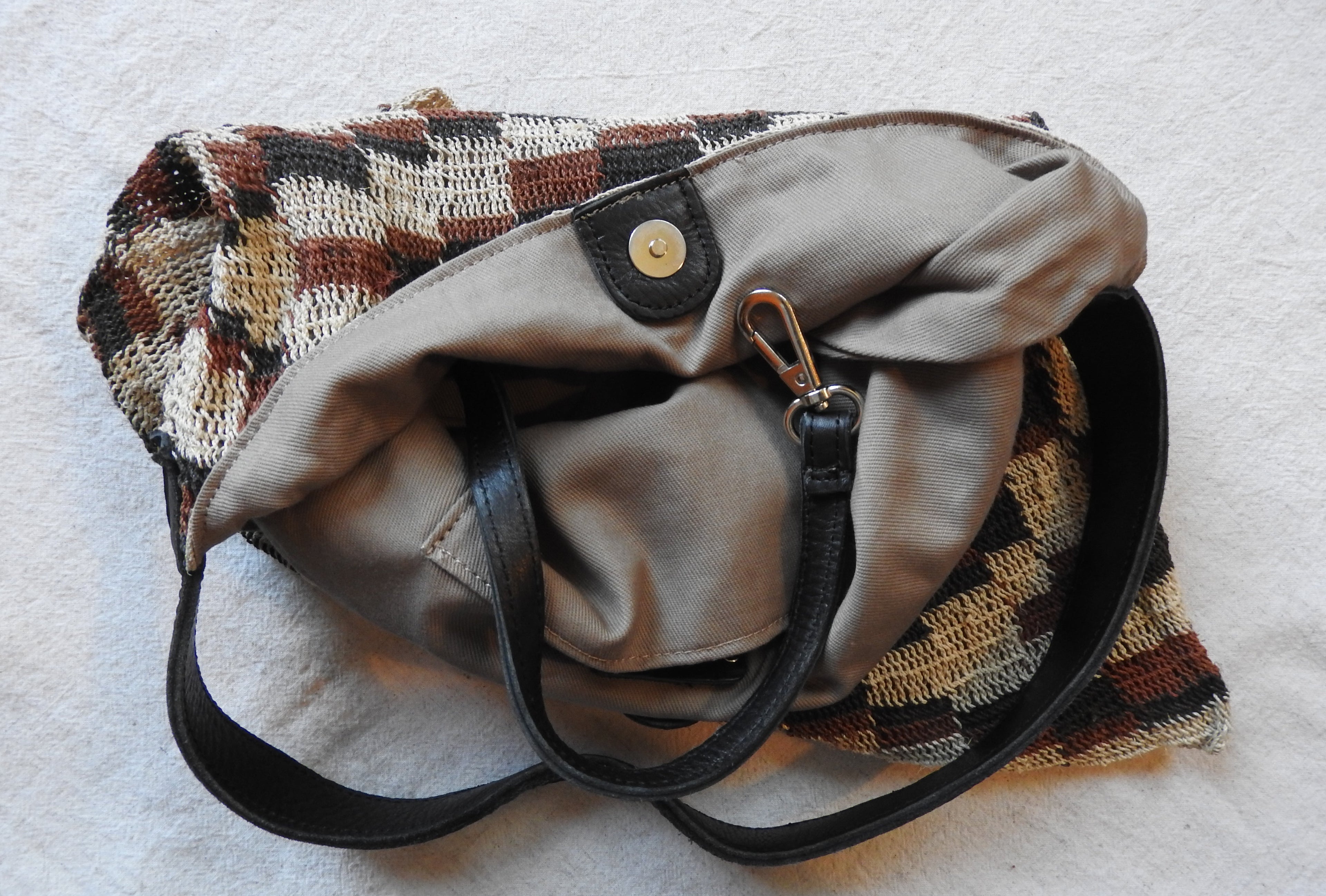 Handmade Chaguar Fiber Shoulder Purse | Geometric Bricks