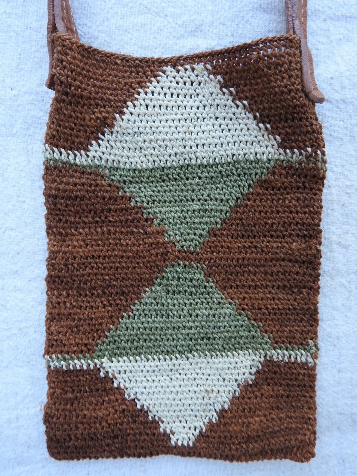 Handmade Plant Fiber Crossbody Phone Pouch | Green & White Peak