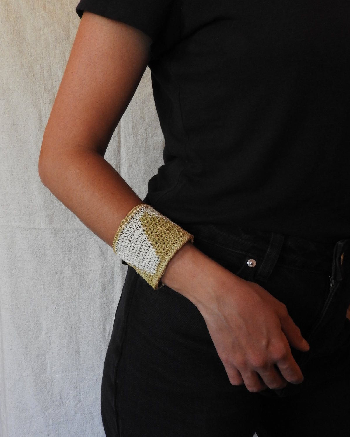 Handmade Chaguar Fiber Bracelet  & Silver Nickel | Yellow & White