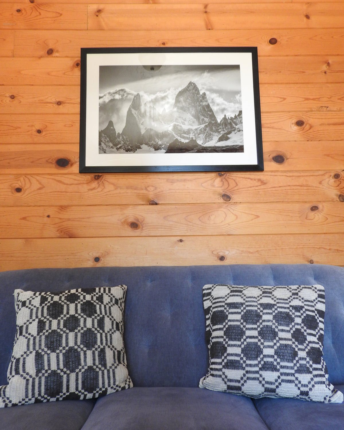 Handmade Chaguar Fiber Cushion Cover Set | Black and White