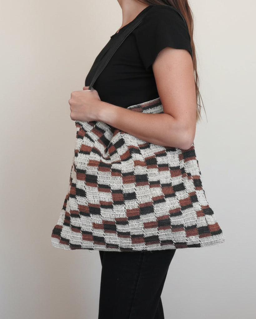 Handmade Chaguar Fiber Shoulder Purse | Geometric Bricks