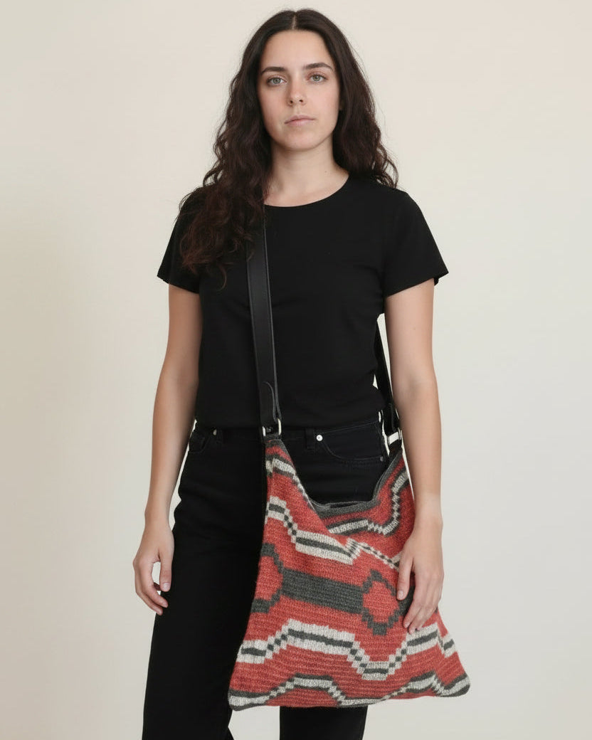 Handmade Chaguar Fiber Purse | Red