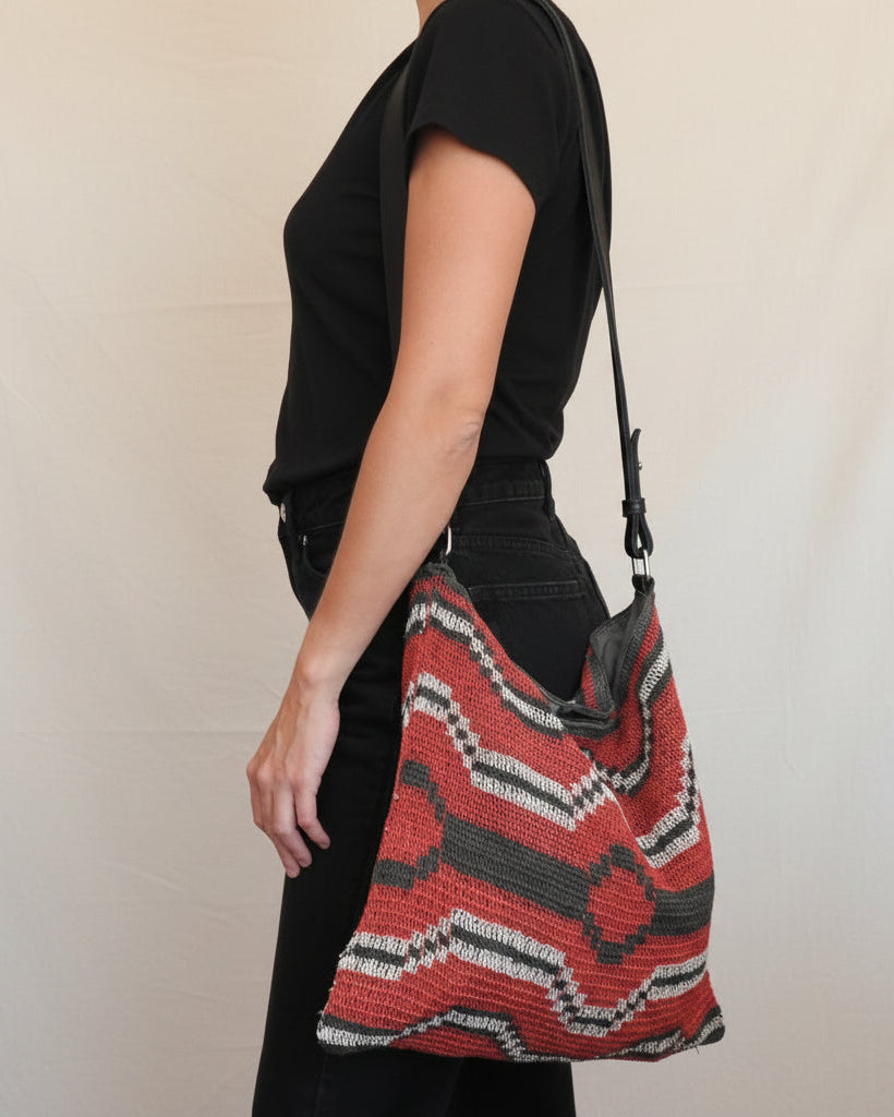 Handmade Chaguar Fiber Purse | Red