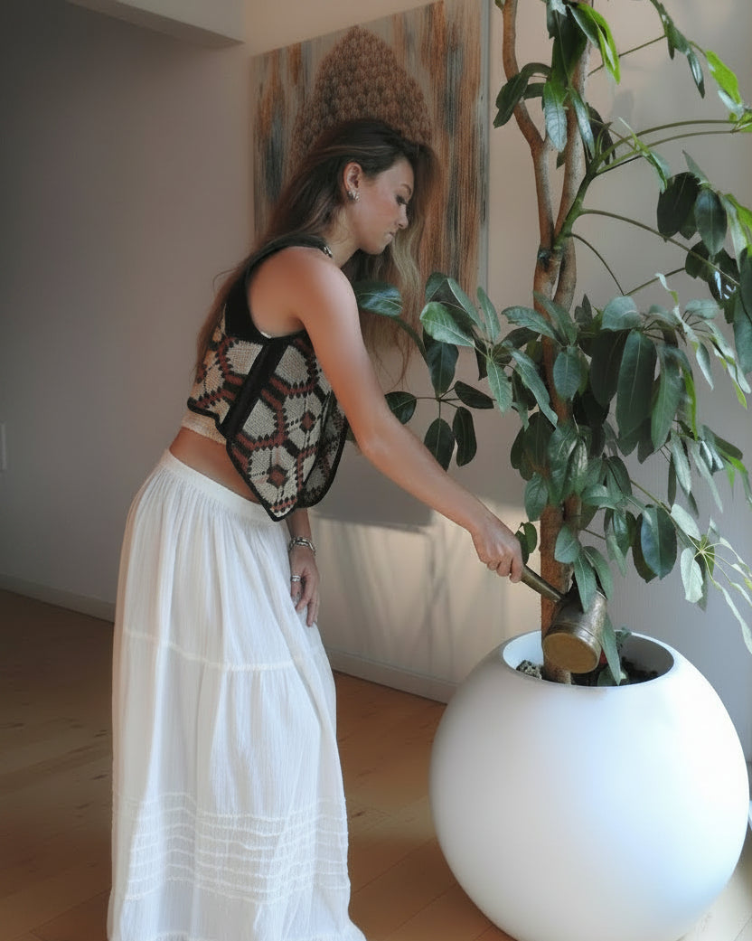 Handmade chaguar vest. Naturally dyed | Orange Eyes