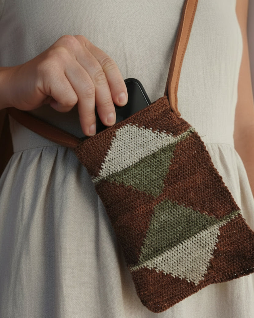 Handmade Plant Fiber Crossbody Phone Pouch | Green & White Peak