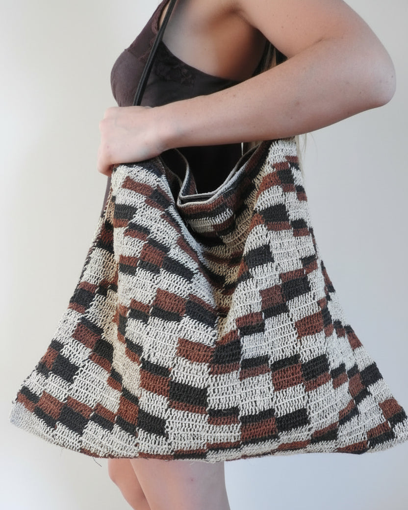 Handmade Chaguar Fiber Shoulder Purse | Geometric Bricks