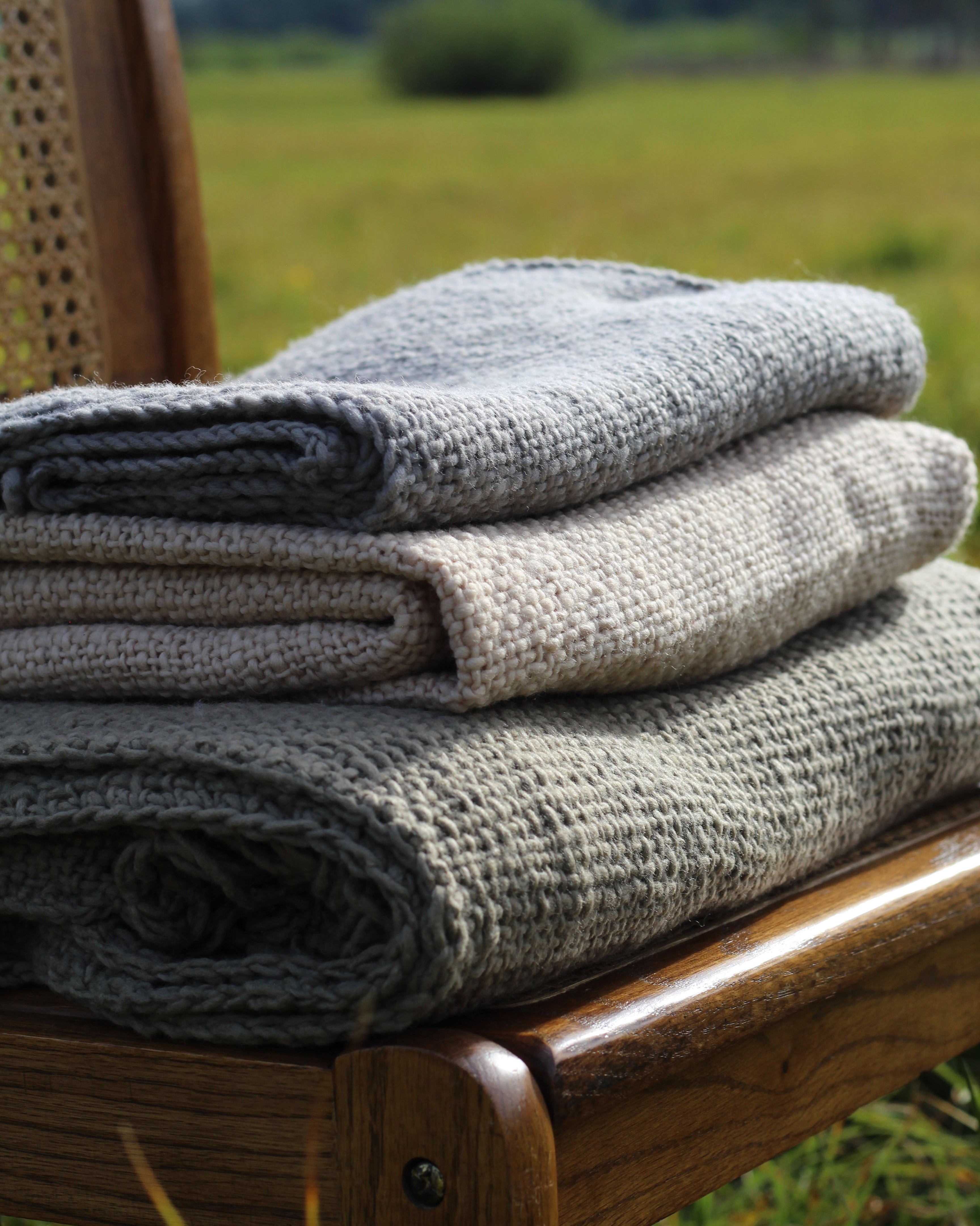 Merino Wool Throw Blanket | Milk Tea Pink