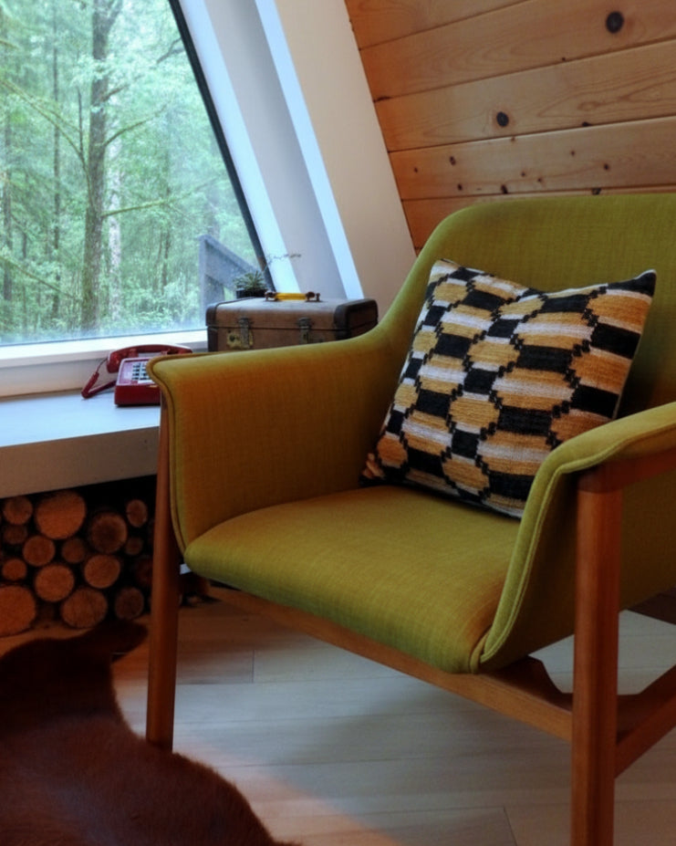 Handmade Chaguar Fiber Cushion Cover | Yellow Snake Pattern
